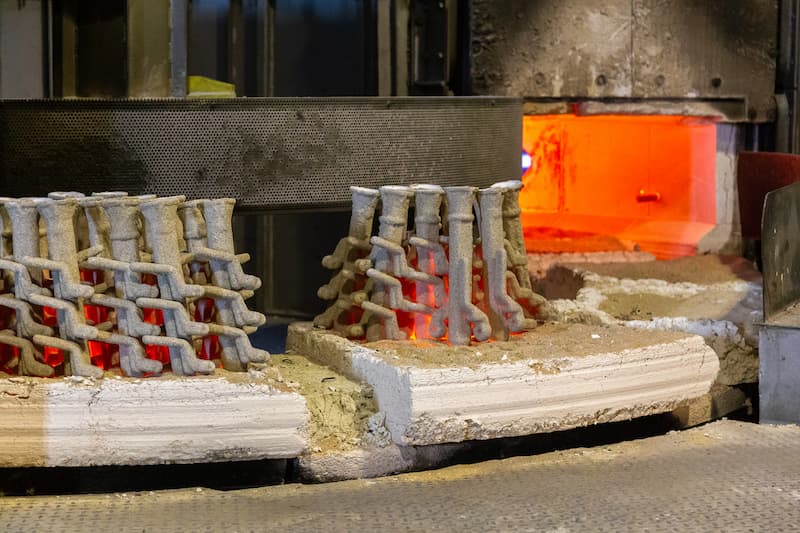 pre-heating shelled moulds for metal casting